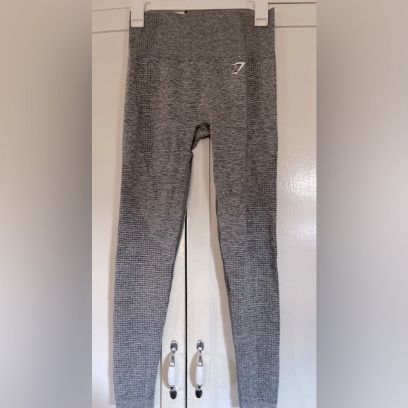 Gymshark VITAL SEAMLESS LEGGINGS in Grey Marl - Picture 7 of 9